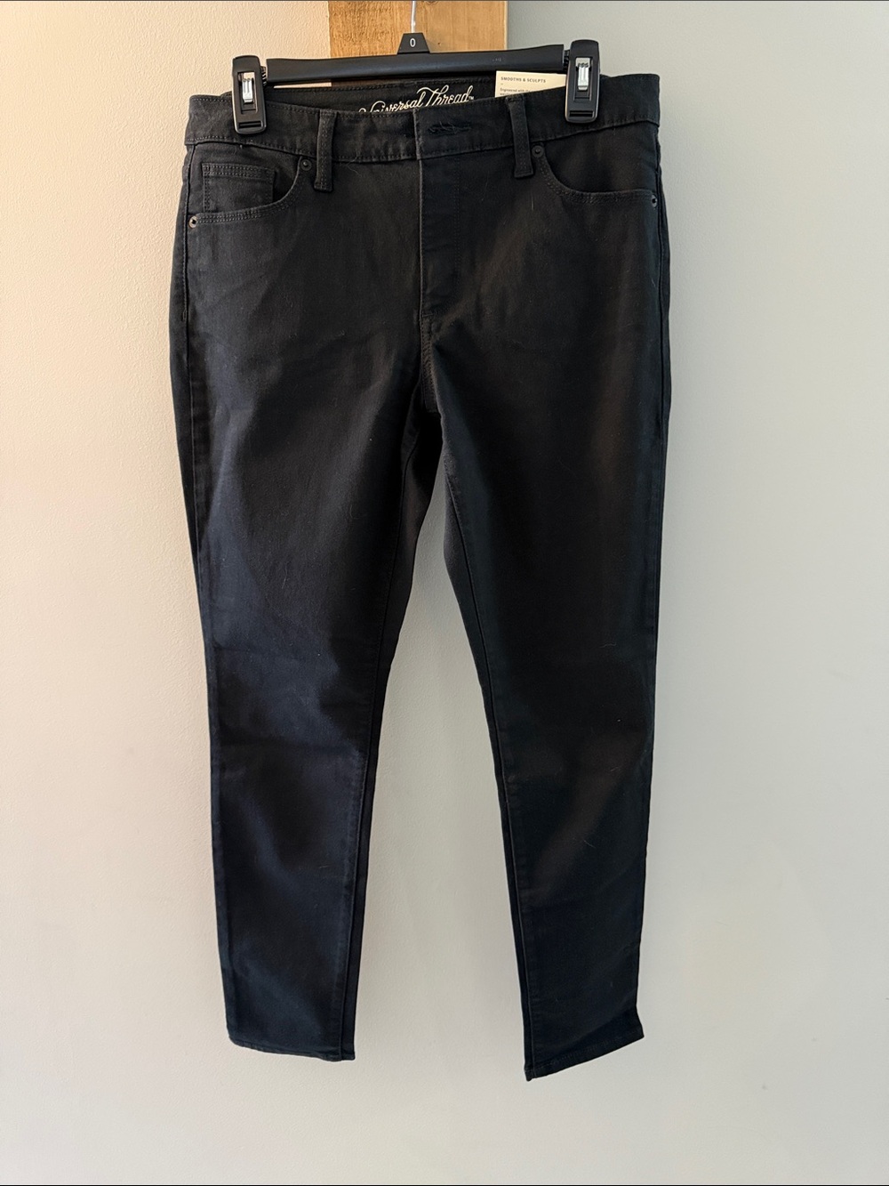 Universal Thread Women’s Mid-Rise Skinny Jeans in Black, size 10, NWTs